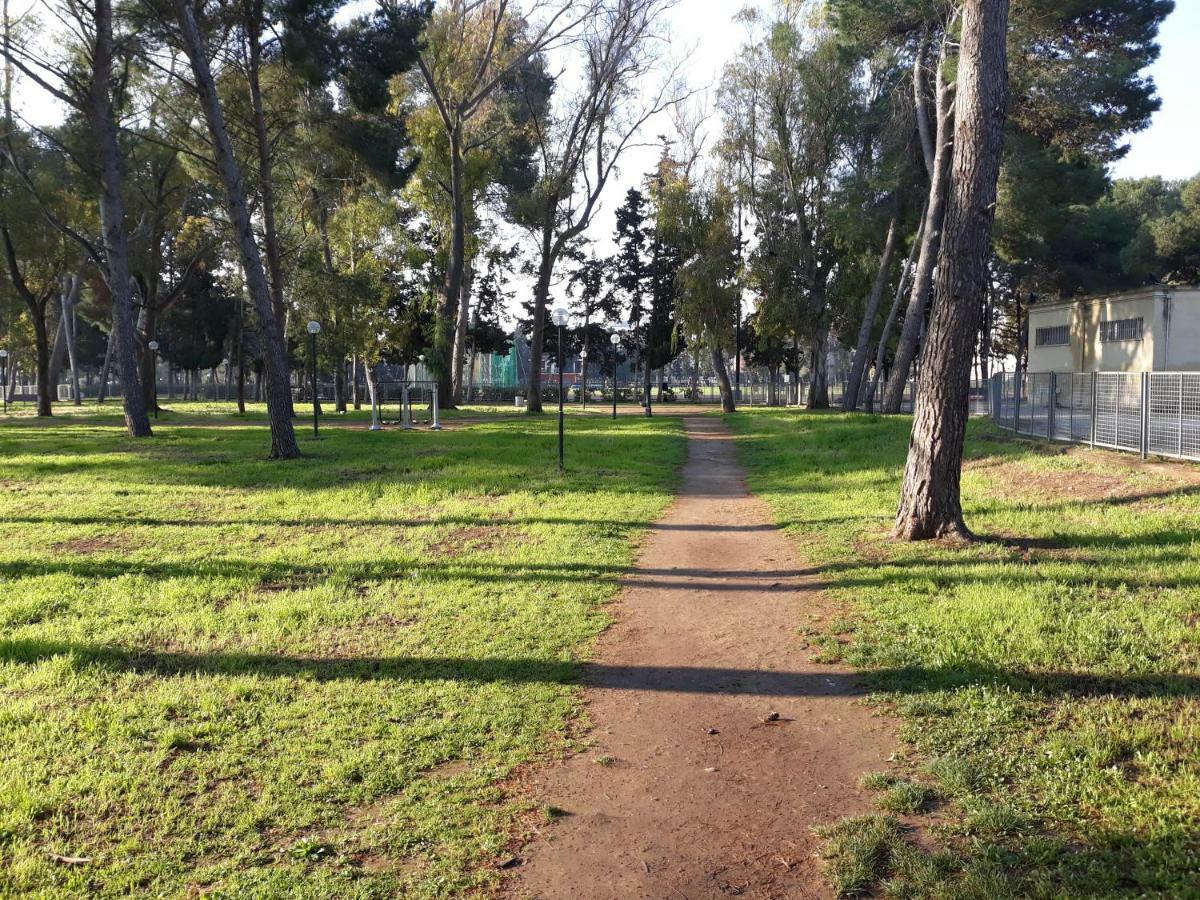 Green Park 莱切 外观 照片